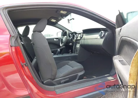 2008 Ford Mustang V6 Deluxe/V6 Premium из США, поврежденный, VIN 1ZVHT80N785113301